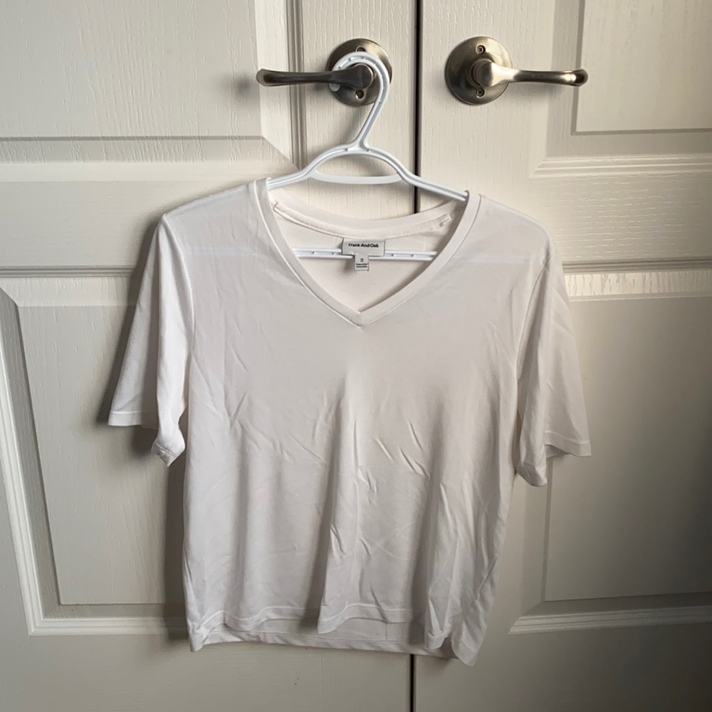 White tee frank and oak size xs